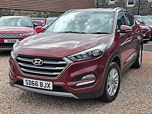Used 2016 Hyundai Tucson Se Nav Ruby Wine Pearl - Interior and Exterior details 5