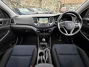 Used 2016 Hyundai Tucson Se Nav Ruby Wine Pearl - Interior and Exterior details 6