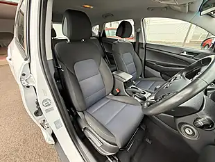 Used 2016 Hyundai Tucson Se Nav White - Interior and Exterior details 10