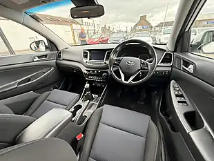 Used 2016 Hyundai Tucson Se Nav White - Interior and Exterior details 11