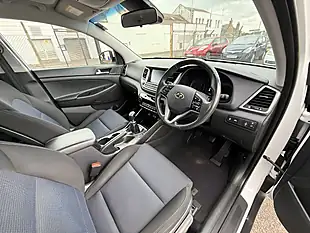 Used 2016 Hyundai Tucson Se Nav White - Interior and Exterior details 9