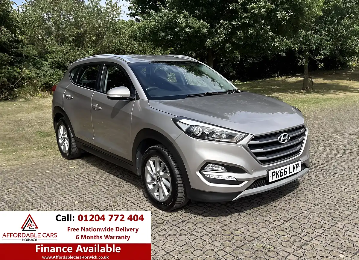 Used 2016 Hyundai Tucson Se Nav White Sand - Front View