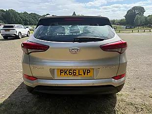 Used 2016 Hyundai Tucson Se Nav White Sand - Interior and Exterior details 5