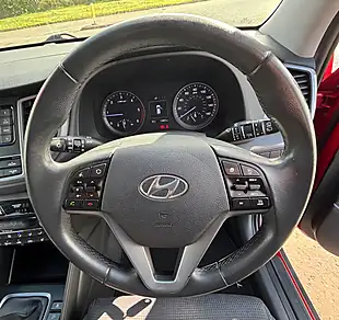 Used 2016 Hyundai Tucson Se Red - Interior and Exterior details 14