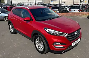 Used 2016 Hyundai Tucson Se Red - Interior and Exterior details 3
