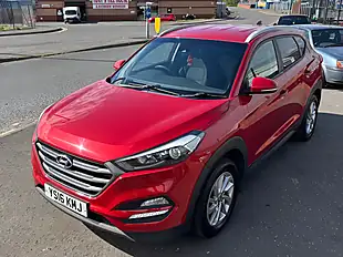 Used 2016 Hyundai Tucson Se Red - Interior and Exterior details 4