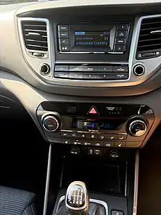 Used 2016 Hyundai Tucson Se White - Interior and Exterior details 12