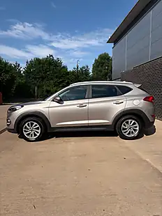 Used 2016 Hyundai Tucson Se White - Interior and Exterior details 2