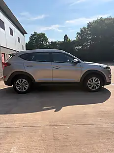 Used 2016 Hyundai Tucson Se White - Interior and Exterior details 7