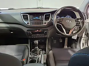 Used 2016 Hyundai Tucson Se White - Interior and Exterior details 5