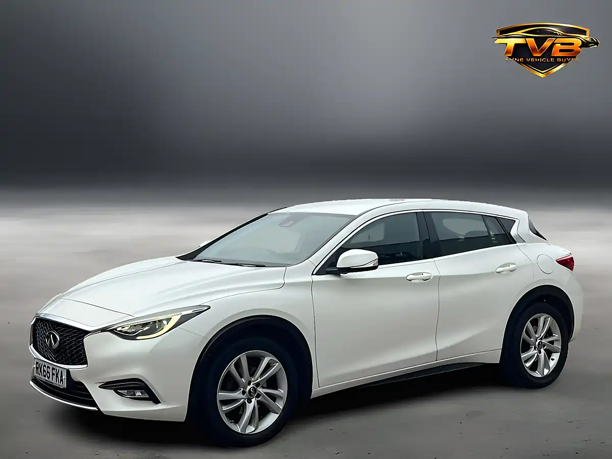 Used 2016 Infiniti Q30 Business Executive White - Interior and Exterior details 14