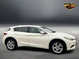 Used 2016 Infiniti Q30 Business Executive White - Interior and Exterior details 18