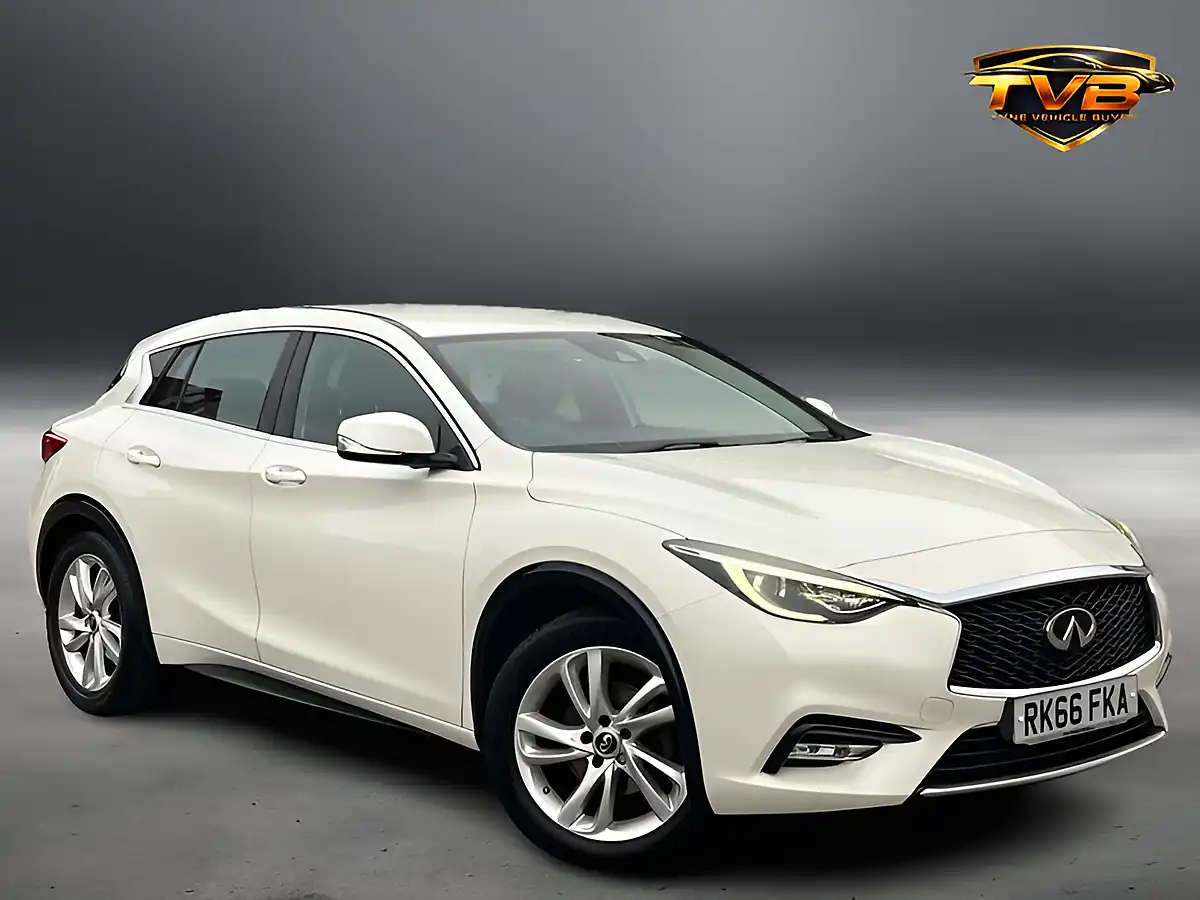 Used 2016 Infiniti Q30 Business Executive White - Interior and Exterior details 20