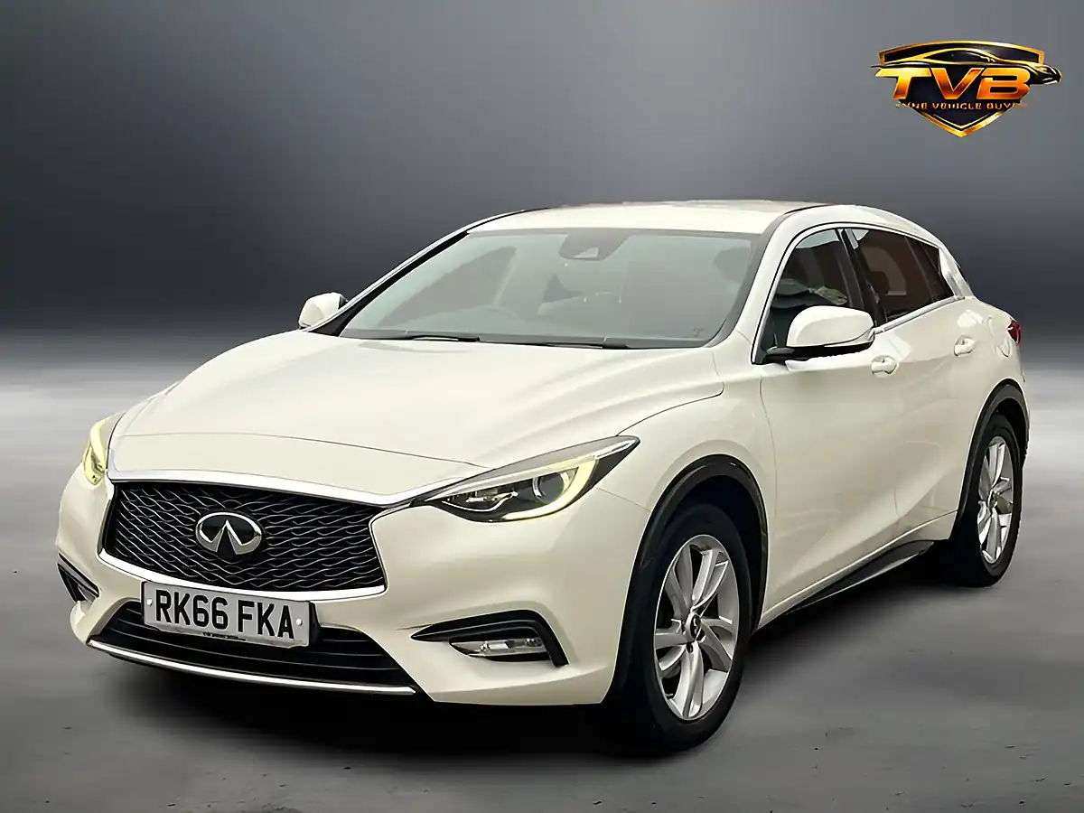 Used 2016 Infiniti Q30 Business Executive White - Interior and Exterior details 7