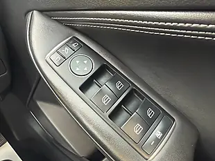 Used 2016 Infiniti Q30 Premium Tech White - Interior and Exterior details 15