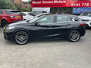 Used 2016 Infiniti Q30 Sport Black - Interior and Exterior details 3