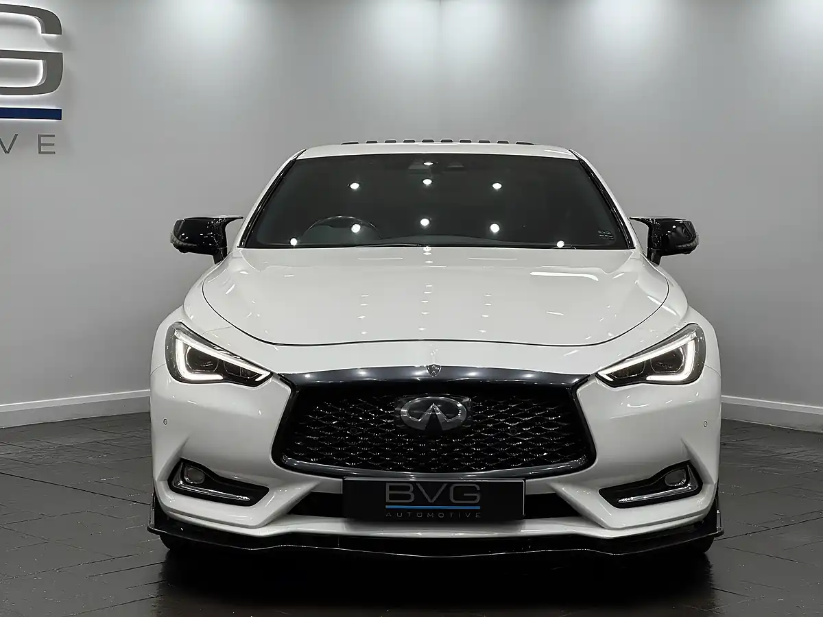Used 2016 Infiniti Q60 Premium Tech White - Interior and Exterior details 4