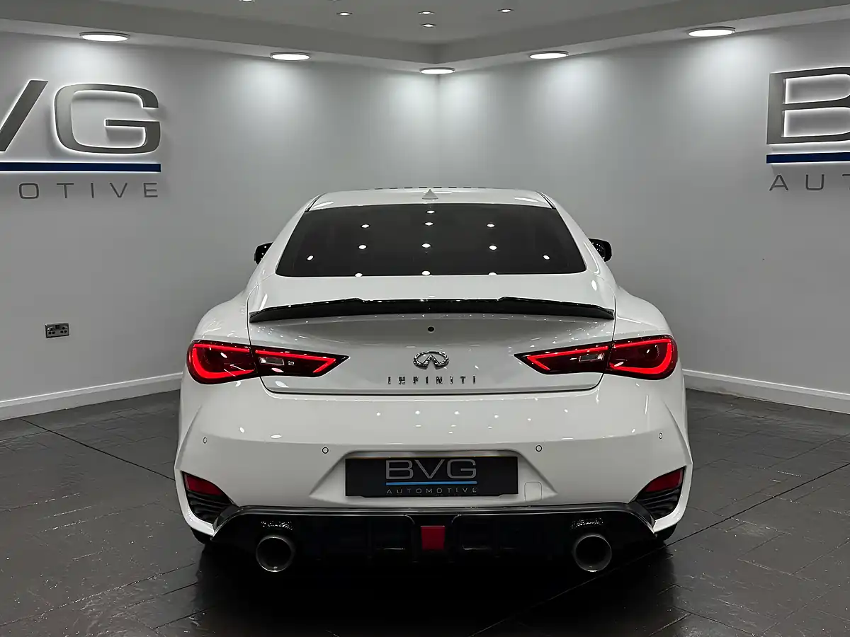 Used 2016 Infiniti Q60 Premium Tech White - Interior and Exterior details 8
