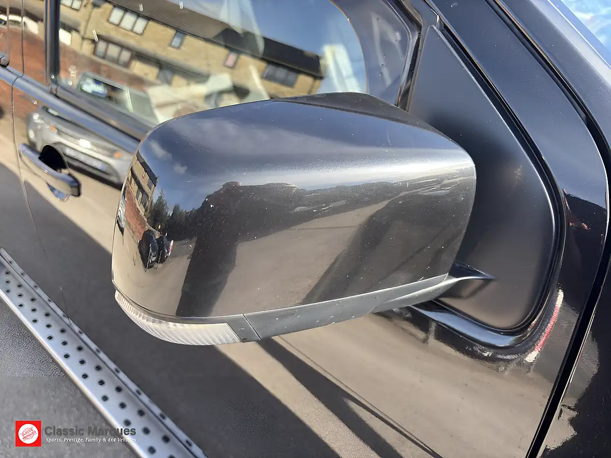 Used 2016 Isuzu D-Max Blade Black - Interior and Exterior details 12