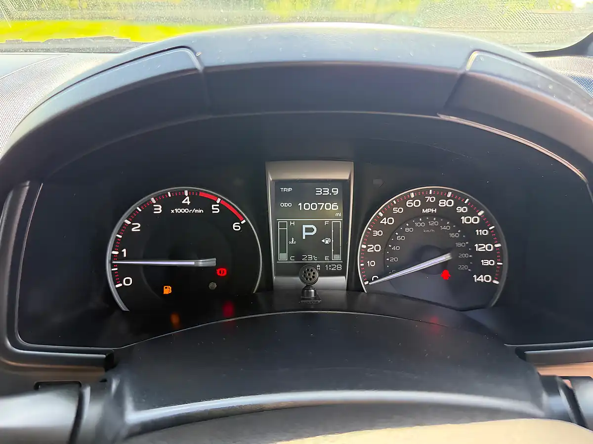 Used 2016 Isuzu D-Max Blade Orange - Interior and Exterior details 15