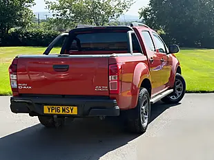 Used 2016 Isuzu D-Max Blade Orange - Interior and Exterior details 8