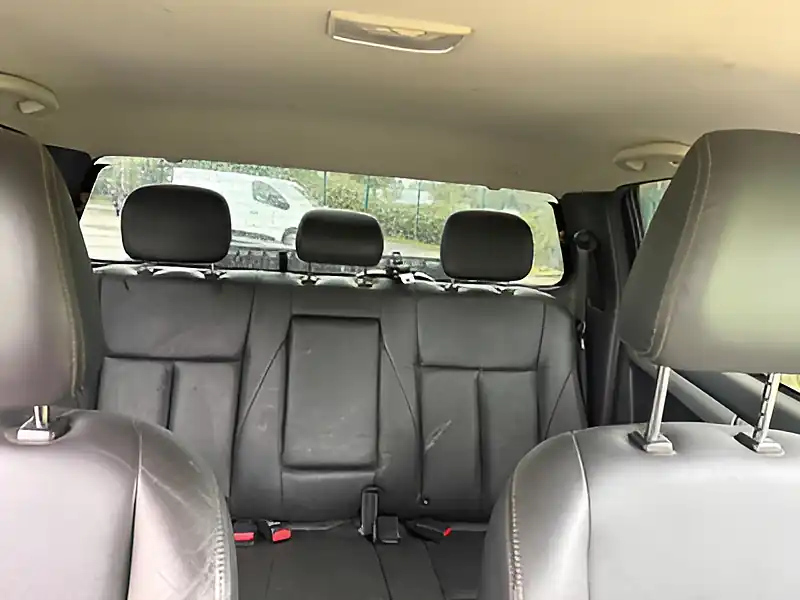 Used 2016 Isuzu D-Max Utah Vision Red - Interior and Exterior details 10