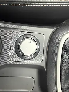 Used 2016 Isuzu D-Max Utah Vision Red - Interior and Exterior details 14