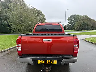 Used 2016 Isuzu D-Max Utah Vision Red - Interior and Exterior details 4