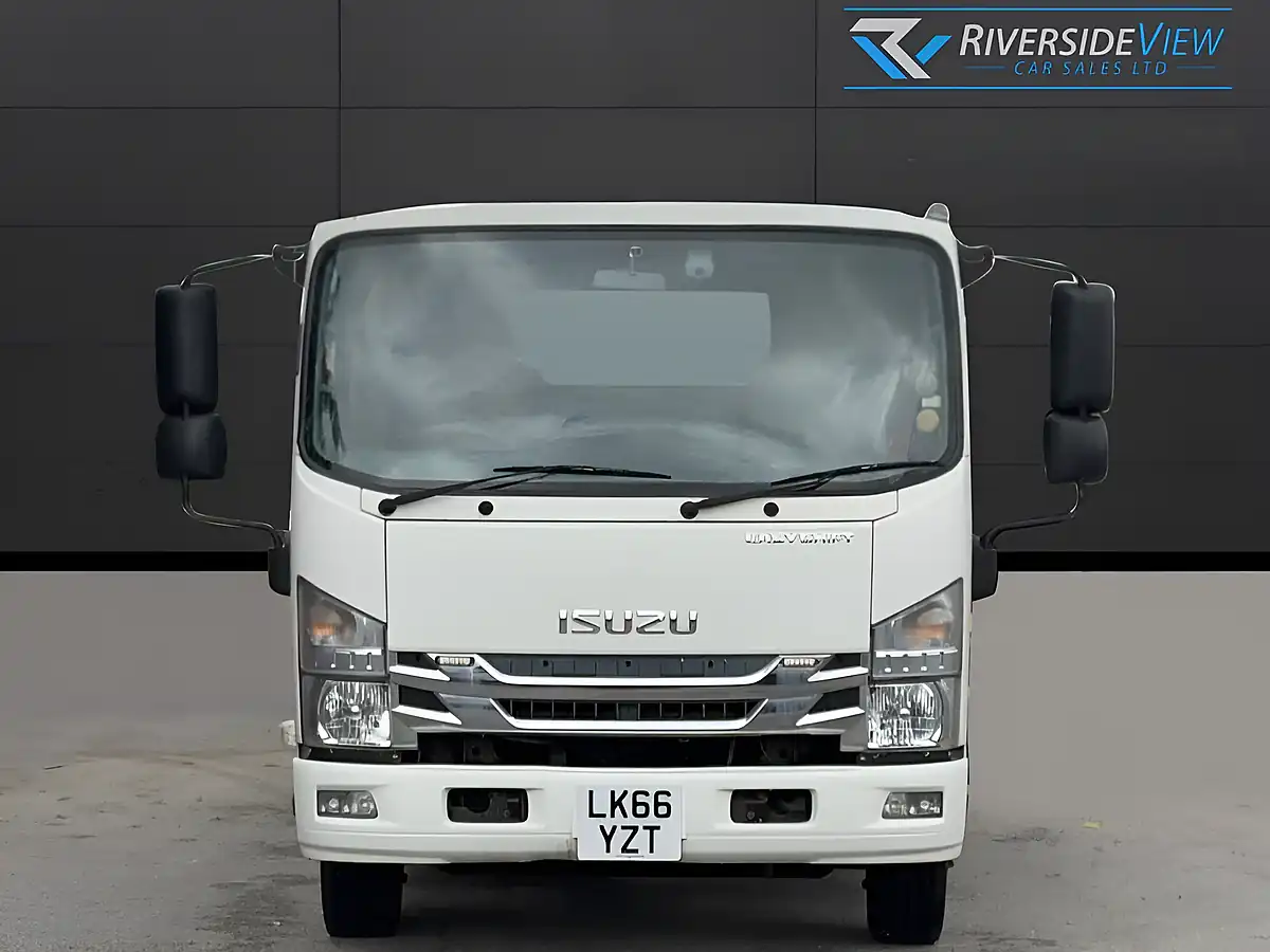 Used 2016 Isuzu Forward N75.190 L White - Interior and Exterior details 3