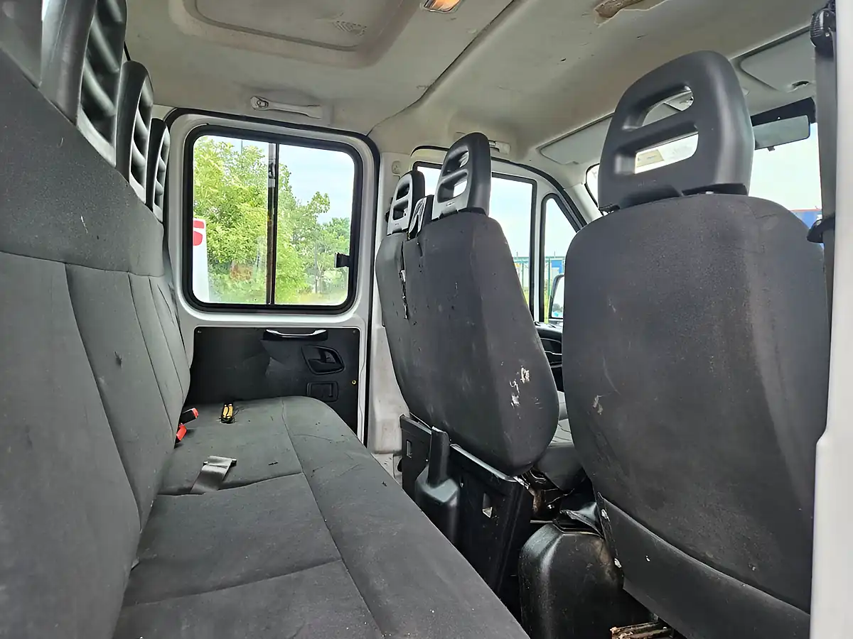Used 2016 Iveco Daily 35C13 Lwb Crew Cab Tipper White - Interior and Exterior details 9