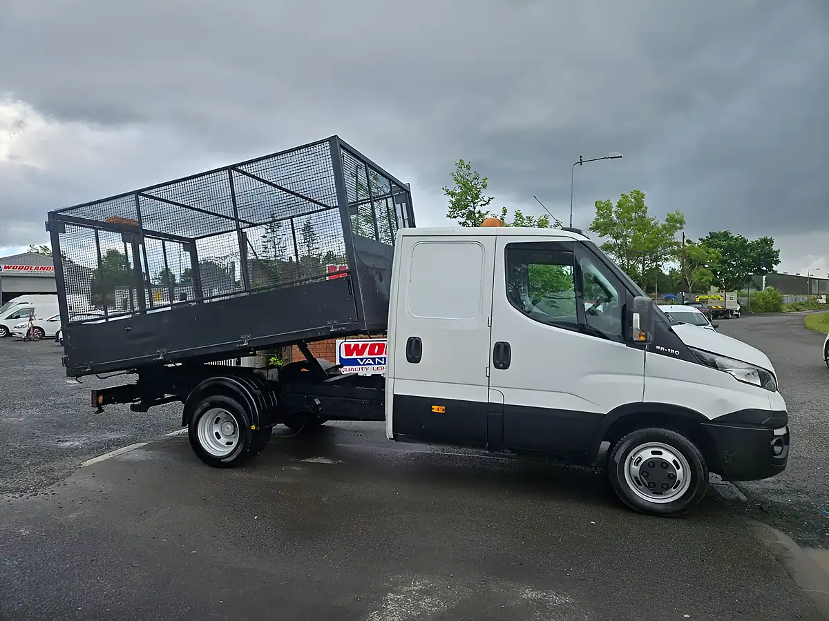Used 2016 Iveco Daily Lwb Crew Cab Tipper White - Interior and Exterior details 2