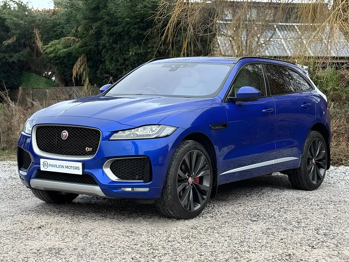 Used 2016 Jaguar F-Pace First Edition Blue - Interior and Exterior details 6