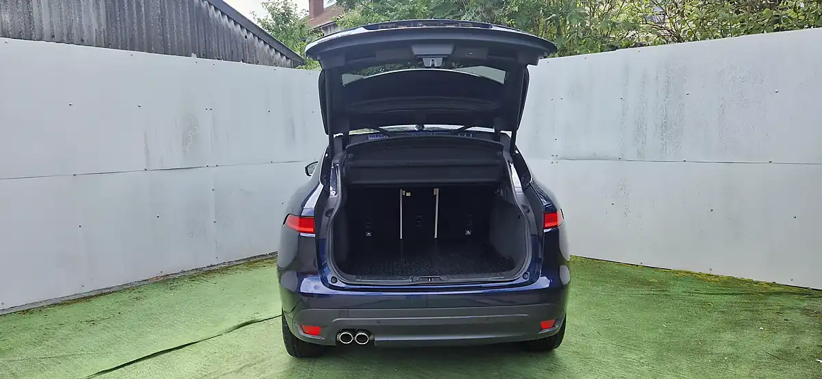 Used 2016 Jaguar F-Pace Portfolio Blue - Interior and Exterior details 11