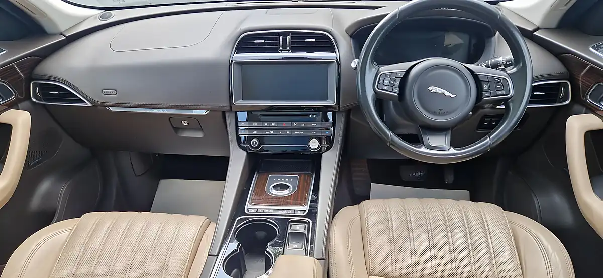 Used 2016 Jaguar F-Pace Portfolio Blue - Interior and Exterior details 14