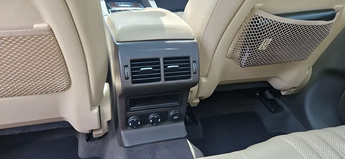 Used 2016 Jaguar F-Pace Portfolio Blue - Interior and Exterior details 17