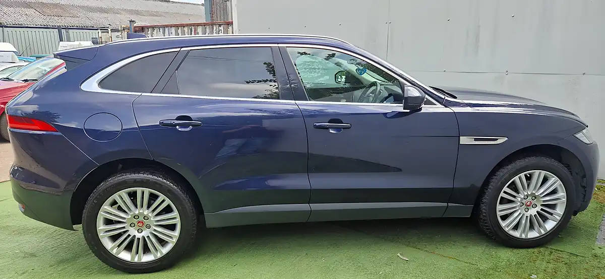 Used 2016 Jaguar F-Pace Portfolio Blue - Interior and Exterior details 6