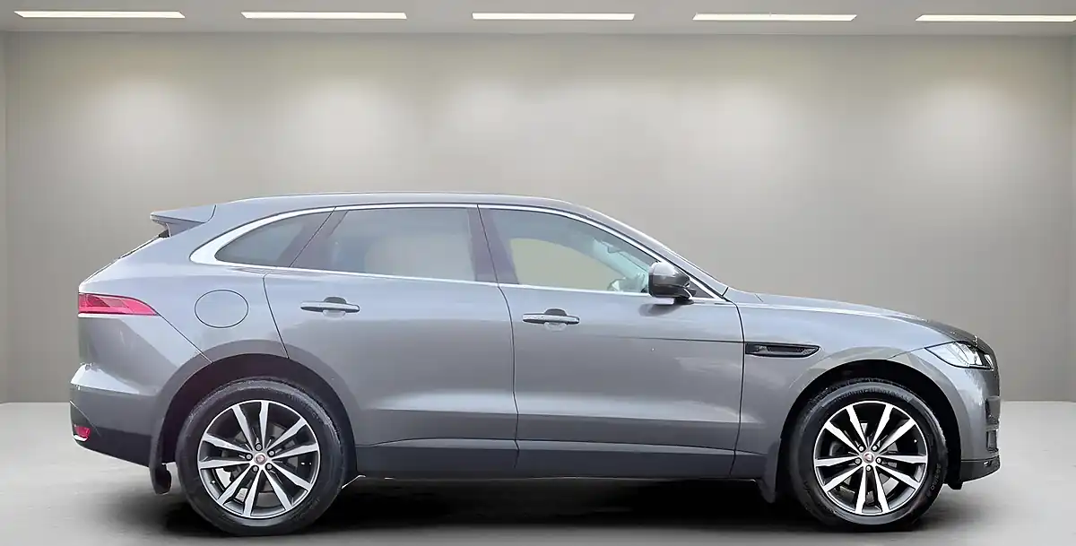 Used 2016 Jaguar F-Pace Portfolio Grey - Interior and Exterior details 4