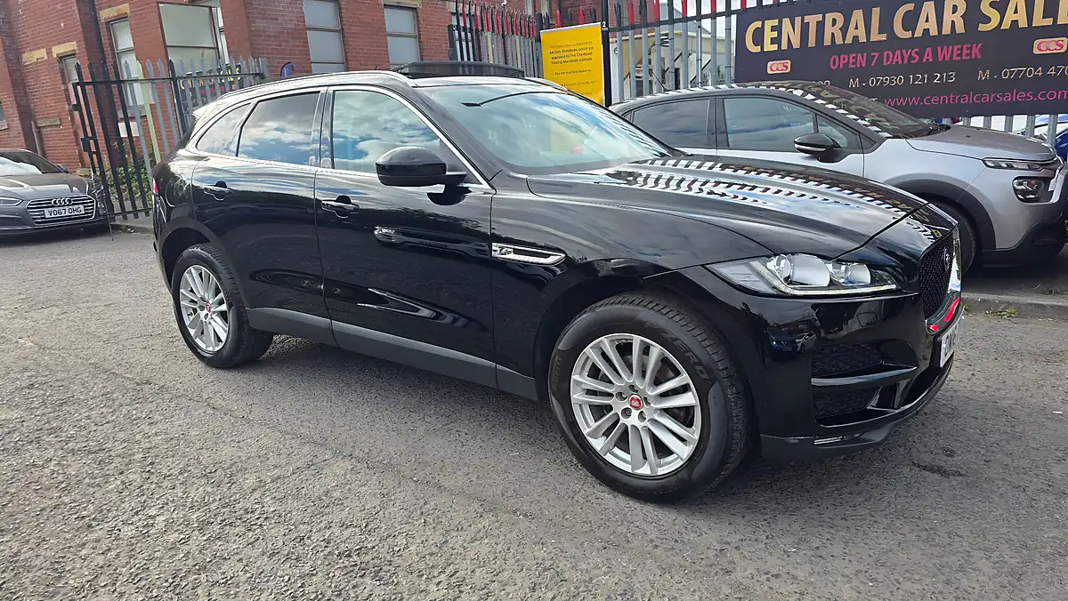 Used 2016 Jaguar F-Pace Portfolio - Front View