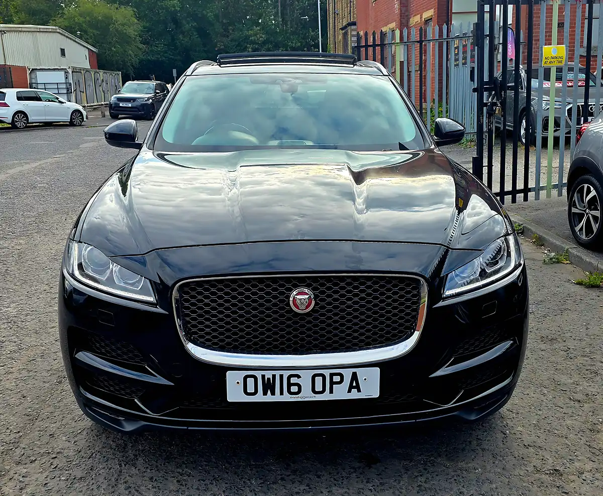 Used 2016 Jaguar F-Pace Portfolio - Interior and Exterior details 4