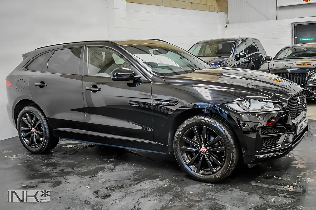 Used 2016 Jaguar F-Pace R-Sport Black - Interior and Exterior details 3