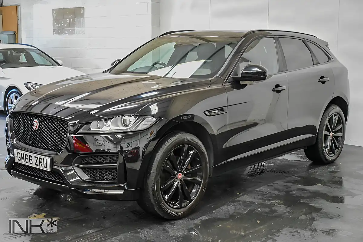 Used 2016 Jaguar F-Pace R-Sport Black - Interior and Exterior details 5