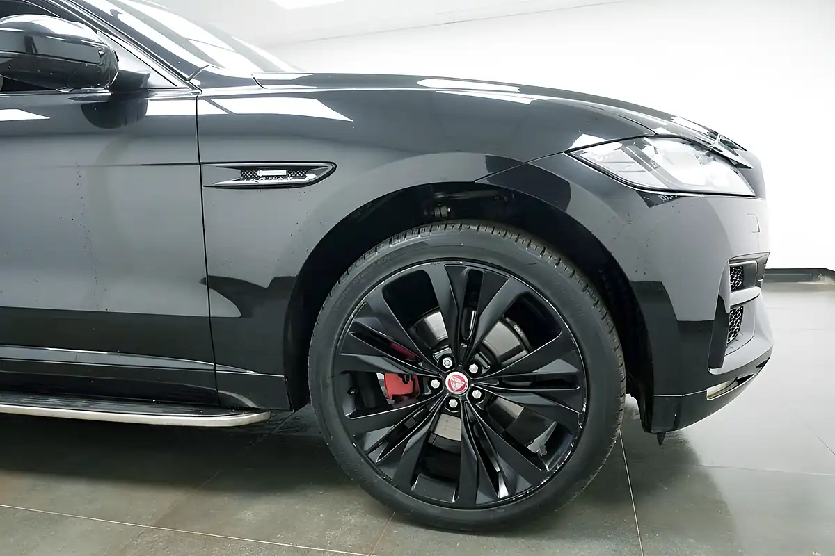 Used 2016 Jaguar F-Pace R-Sport Black - Interior and Exterior details 4