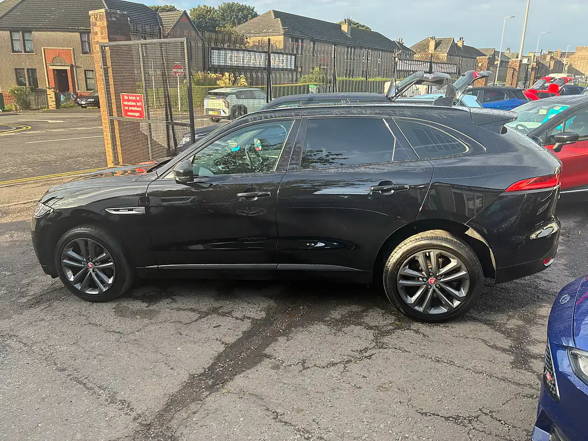 Used 2016 Jaguar F-Pace R-Sport Black - Interior and Exterior details 6