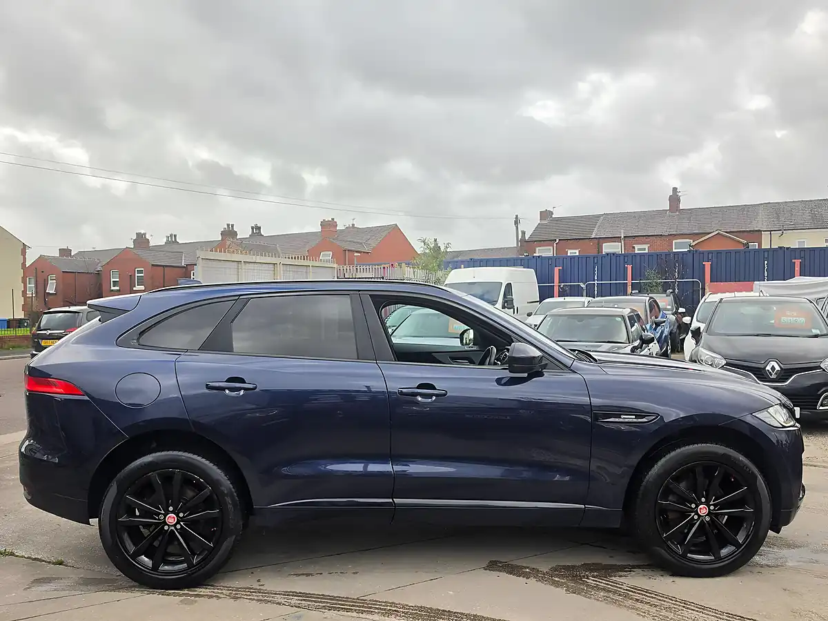 Used 2016 Jaguar F-Pace R-Sport Blue - Interior and Exterior details 8