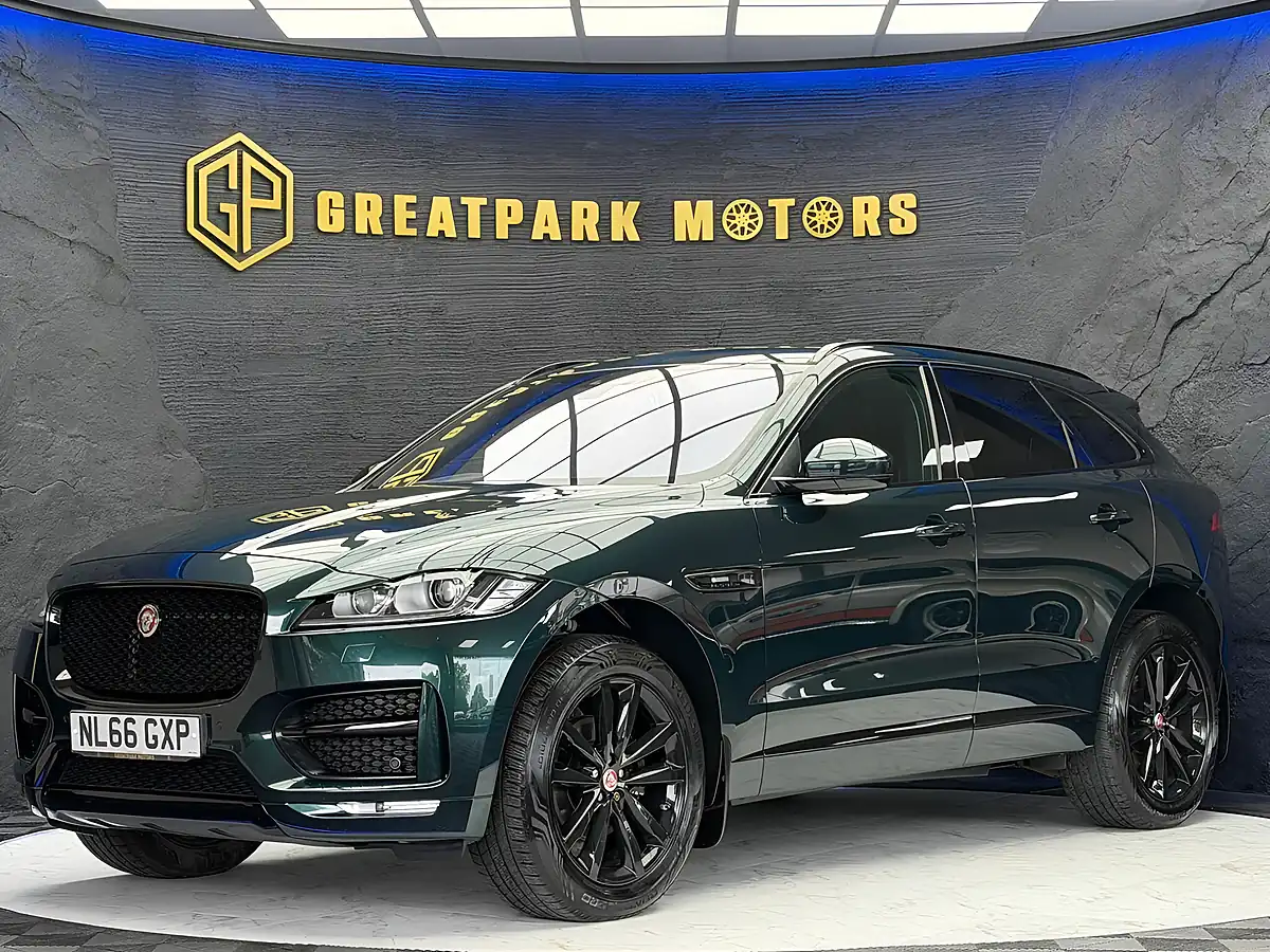 Used 2016 Jaguar F-Pace R-Sport Green - Front View