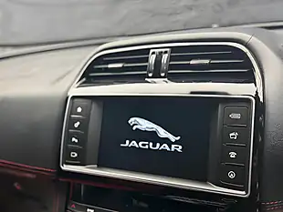 Used 2016 Jaguar F-Pace R-Sport Green - Interior and Exterior details 15