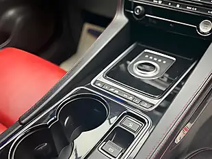 Used 2016 Jaguar F-Pace R-Sport Green - Interior and Exterior details 16