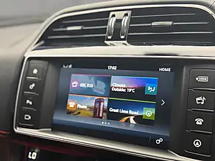 Used 2016 Jaguar F-Pace R-Sport Green - Interior and Exterior details 17