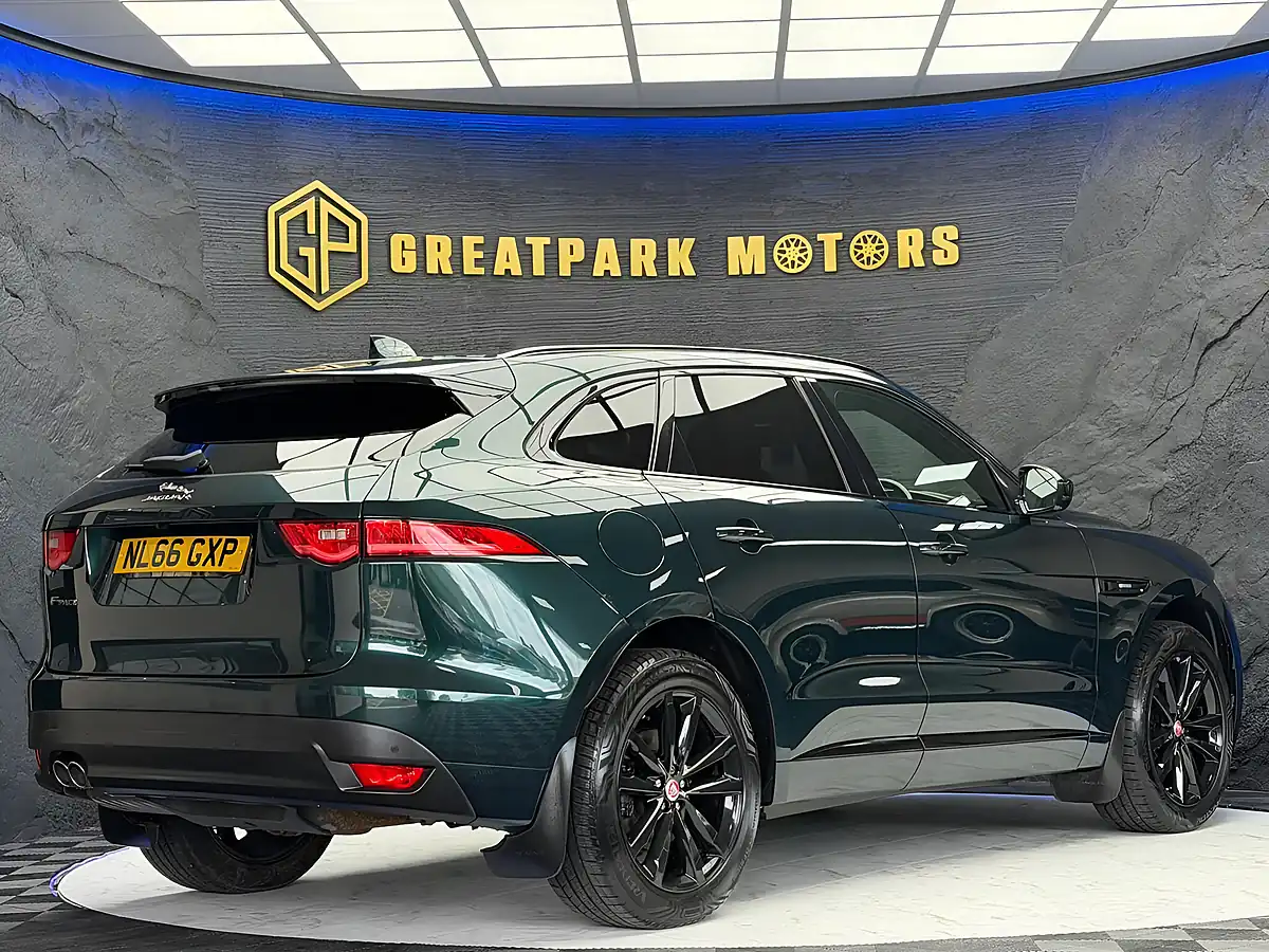 Used 2016 Jaguar F-Pace R-Sport Green - Interior and Exterior details 5