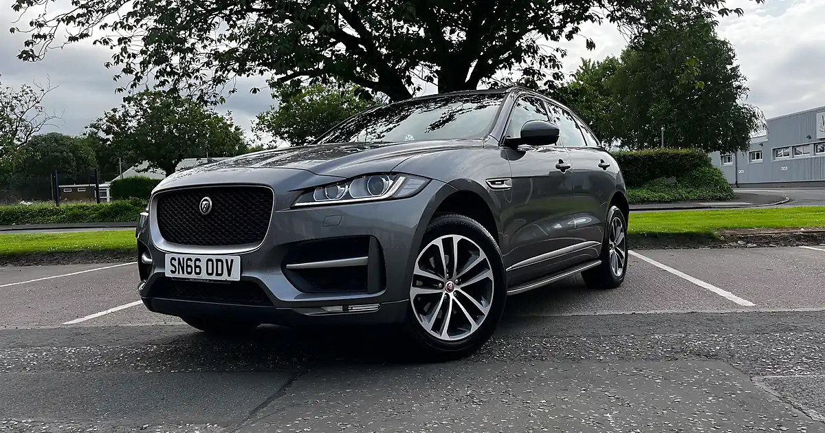 Used 2016 Jaguar F-Pace R-Sport Grey - Front View